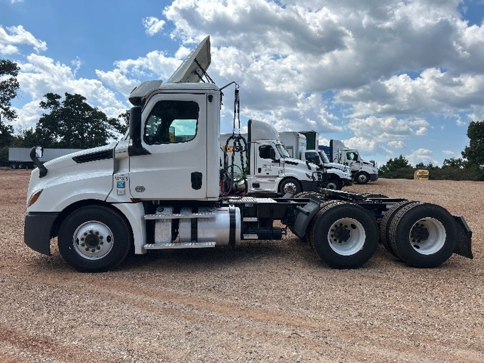 Day Cab Tractor-Heavy Duty Tractors-Freightliner-2020-T12664ST-Tyler-TX-334,654\n\t\tmiles-$ 59,250 - Image 4