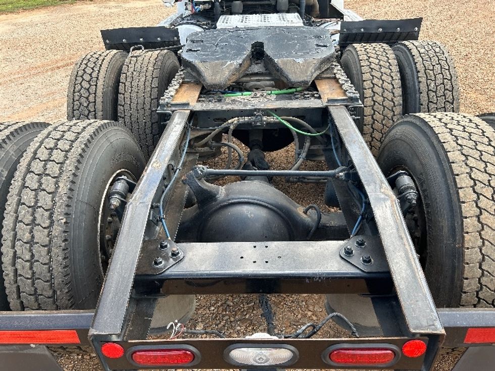 Day Cab Tractor-Heavy Duty Tractors-Freightliner-2020-T12664ST-Tyler-TX-334,654\n\t\tmiles-$ 59,250 - Image 6