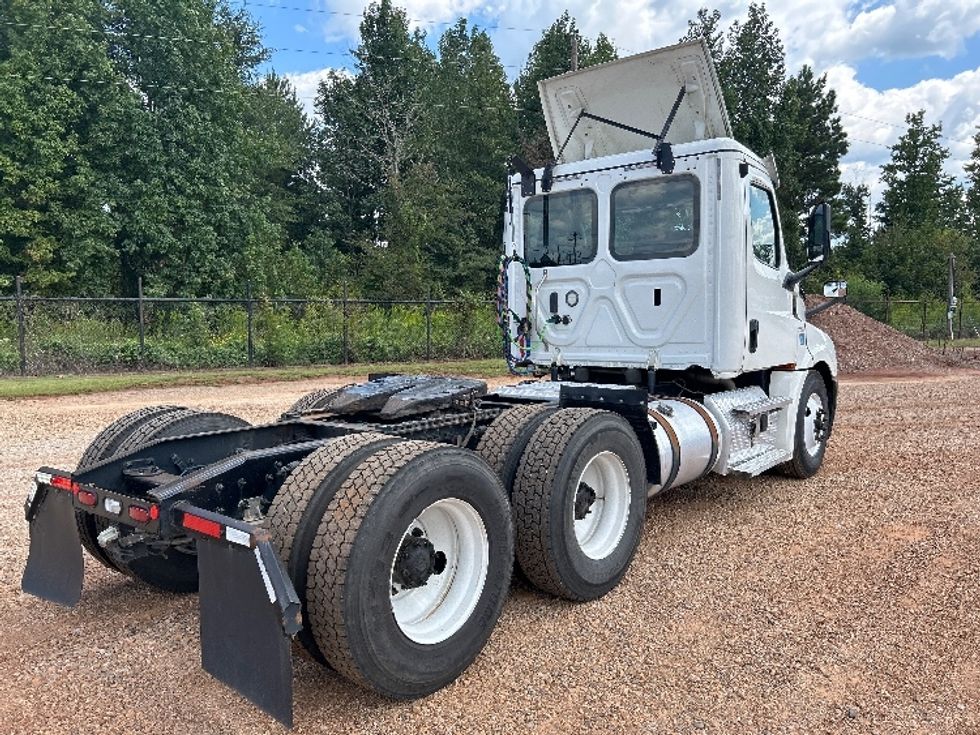 Day Cab Tractor-Heavy Duty Tractors-Freightliner-2020-T12664ST-Tyler-TX-334,654\n\t\tmiles-$ 59,250 - Image 7