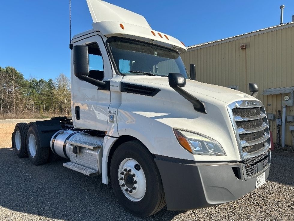 Day Cab Tractor-Heavy Duty Tractors-Freightliner-2020-T12664ST-Tyler-TX-368,753\n\t\tmiles-$ 56,250 - Image 1