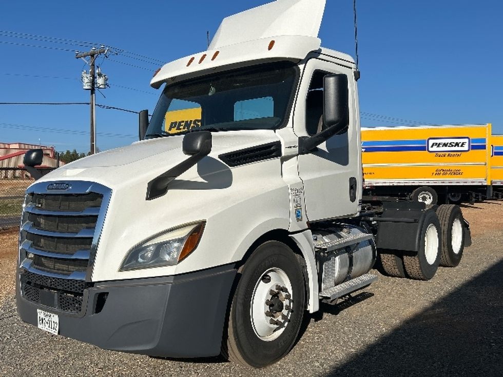 Day Cab Tractor-Heavy Duty Tractors-Freightliner-2020-T12664ST-Tyler-TX-368,753\n\t\tmiles-$ 56,250 - Image 3