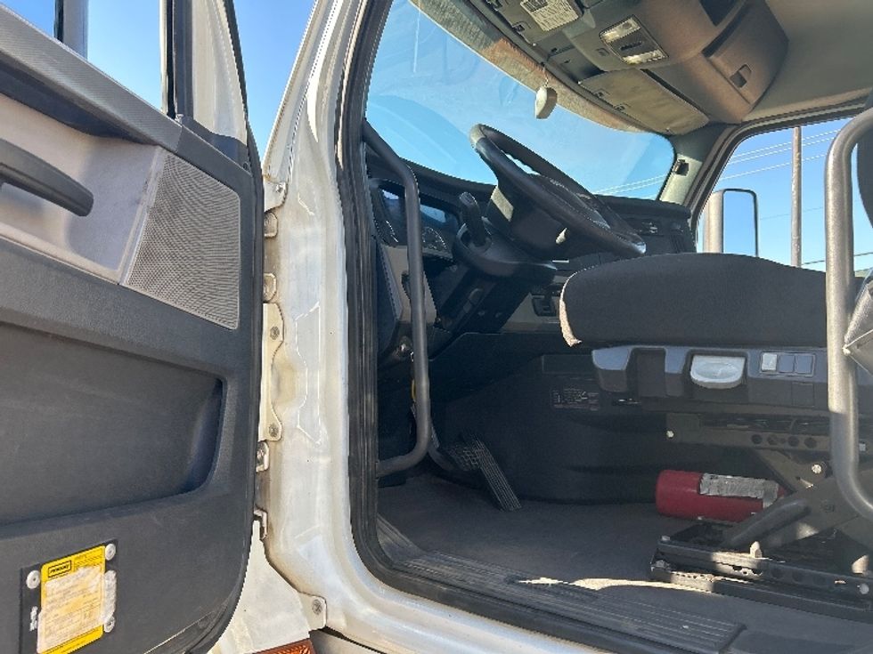 Day Cab Tractor-Heavy Duty Tractors-Freightliner-2020-T12664ST-Tyler-TX-368,753\n\t\tmiles-$ 56,250 - Image 9