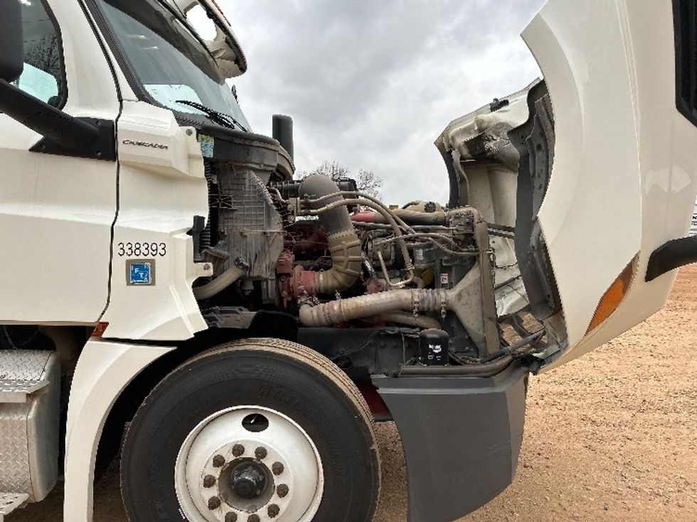 Day Cab Tractor-Heavy Duty Tractors-Freightliner-2020-T12664ST-Tyler-TX-383,799\n\t\tmiles-$ 54,250 - Image 15