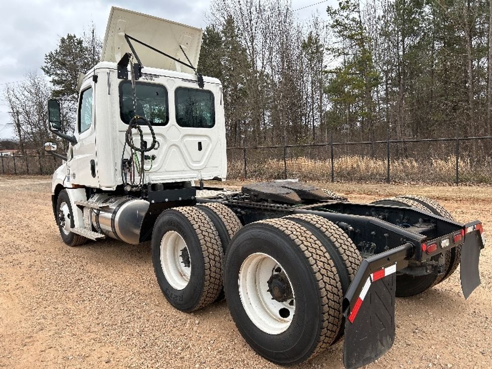 Day Cab Tractor-Heavy Duty Tractors-Freightliner-2020-T12664ST-Tyler-TX-383,799\n\t\tmiles-$ 54,250 - Image 5
