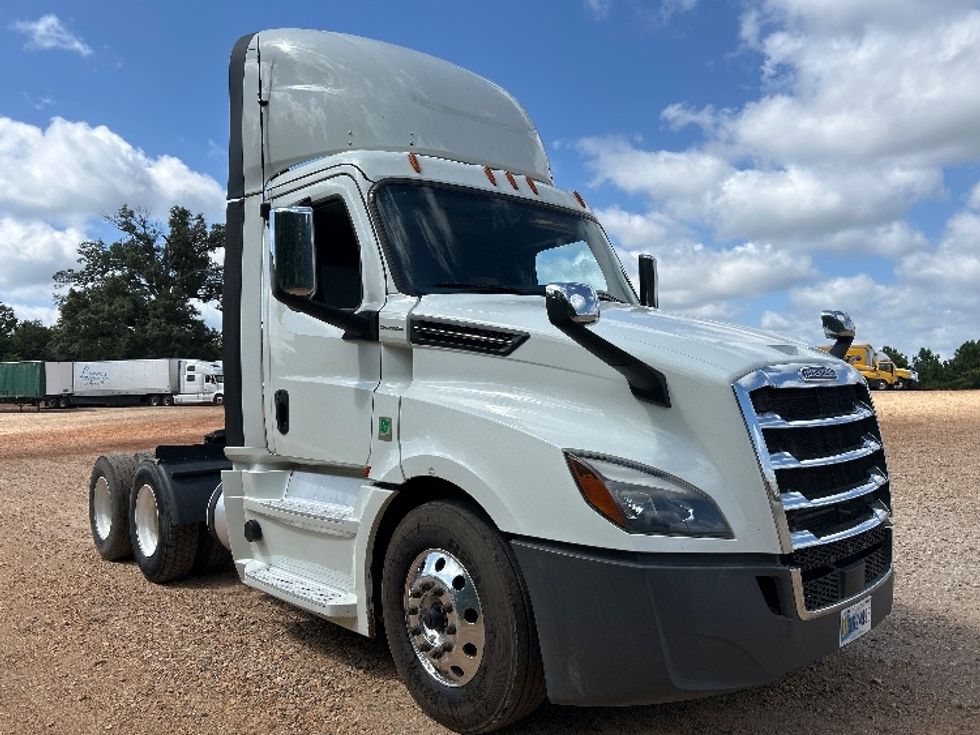 Day Cab Tractor-Heavy Duty Tractors-Freightliner-2020-T12664ST-Tyler-TX-489,886\n\t\tmiles-$ 46,750 - Image 1
