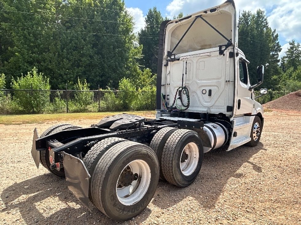 Day Cab Tractor-Heavy Duty Tractors-Freightliner-2020-T12664ST-Tyler-TX-489,886\n\t\tmiles-$ 46,750 - Image 7