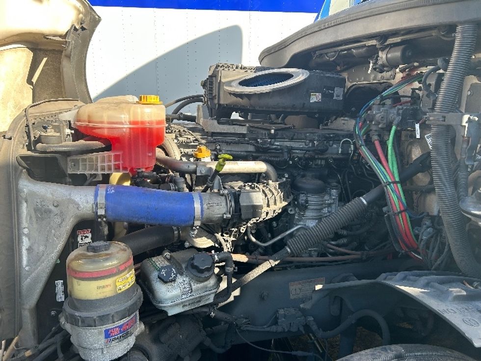 Day Cab Tractor-Heavy Duty Tractors-Freightliner-2020-T12664ST-Valdosta-GA-757,214\n\t\tmiles-$ 12,000 - Image 16