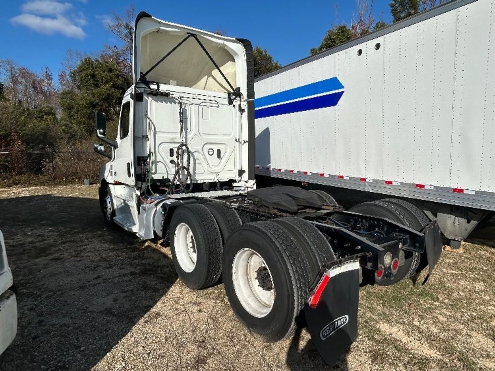 Day Cab Tractor-Heavy Duty Tractors-Freightliner-2020-T12664ST-Valdosta-GA-757,214\n\t\tmiles-$ 12,000 - Image 5
