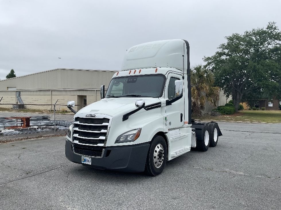 Day Cab Tractor-Heavy Duty Tractors-Freightliner-2020-T12664ST-Valdosta-GA-858,335\n\t\tmiles-$ 30,250 - Image 3