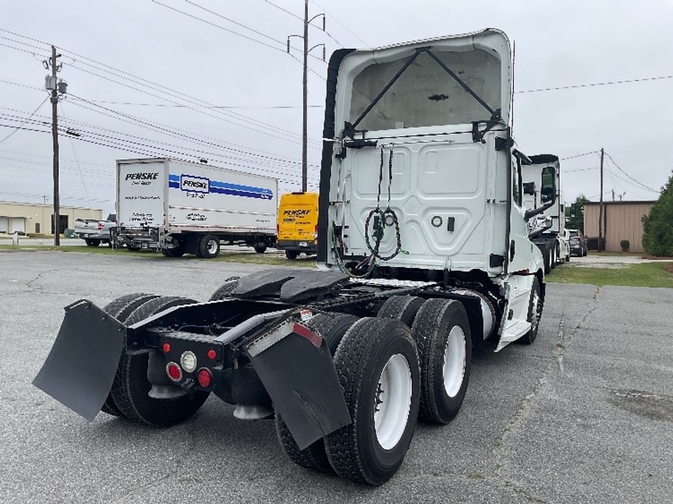 Day Cab Tractor-Heavy Duty Tractors-Freightliner-2020-T12664ST-Valdosta-GA-858,335\n\t\tmiles-$ 30,250 - Image 7