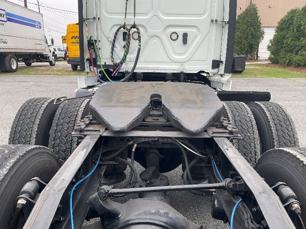 Day Cab Tractor-Heavy Duty Tractors-Freightliner-2020-T12664ST-Valdosta-GA-886,885\n\t\tmiles-$ 30,500 - Image 6