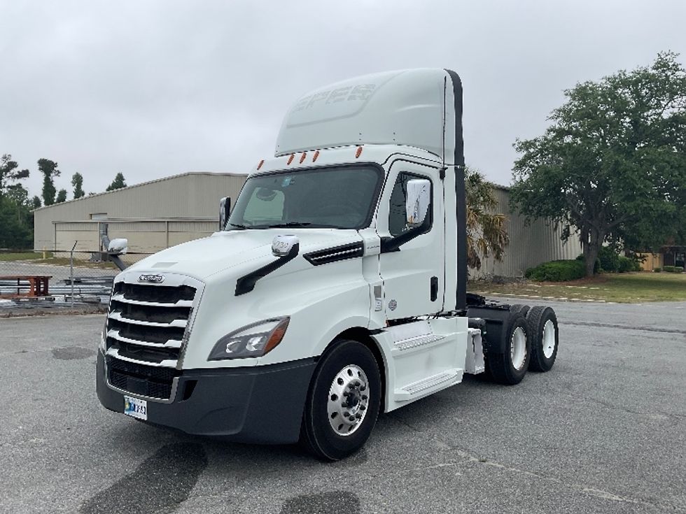 Day Cab Tractor-Heavy Duty Tractors-Freightliner-2020-T12664ST-Valdosta-GA-960,506\n\t\tmiles-$ 30,500 - Image 3