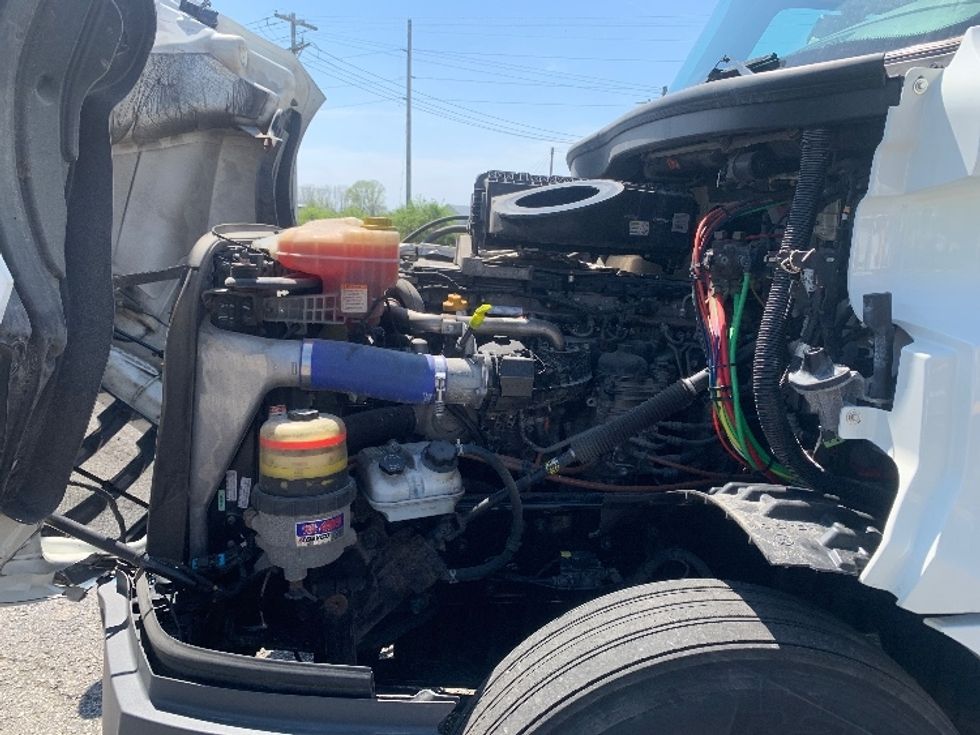 Day Cab Tractor-Heavy Duty Tractors-Freightliner-2020-T12664ST-Wabash-IN-379,289\n\t\tmiles-$ 48,500 - Image 16