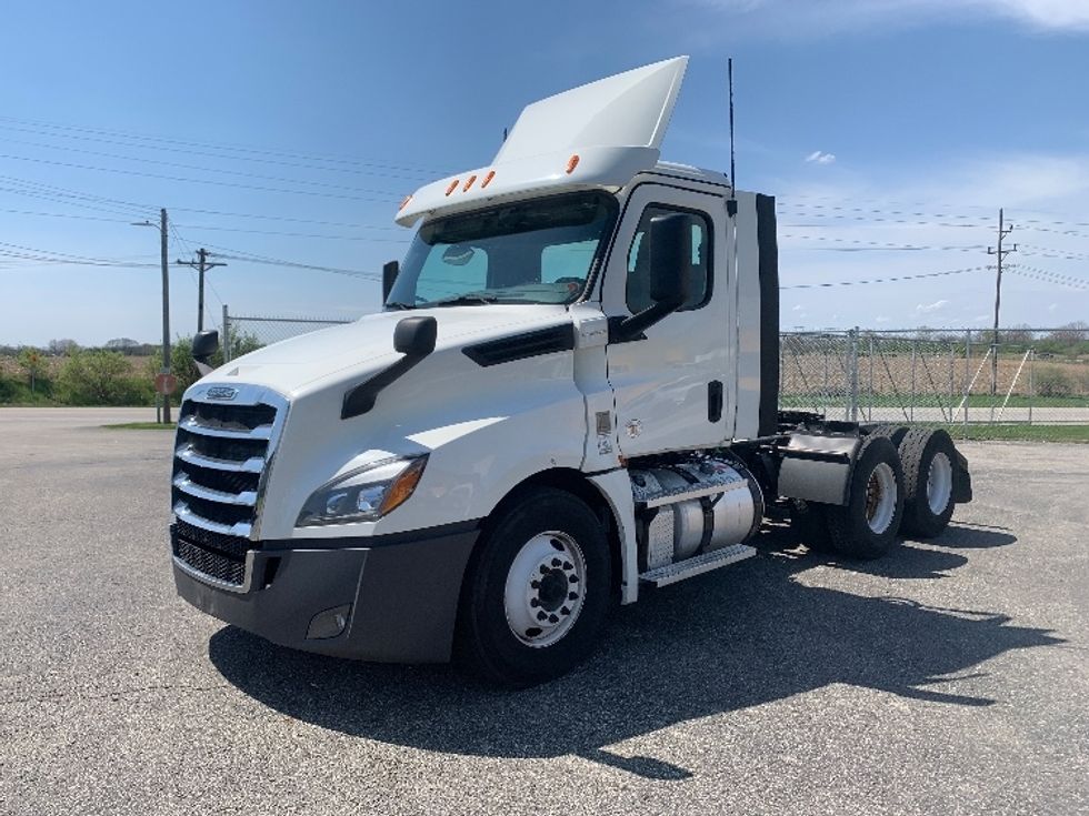 Day Cab Tractor-Heavy Duty Tractors-Freightliner-2020-T12664ST-Wabash-IN-379,289\n\t\tmiles-$ 48,500 - Image 3