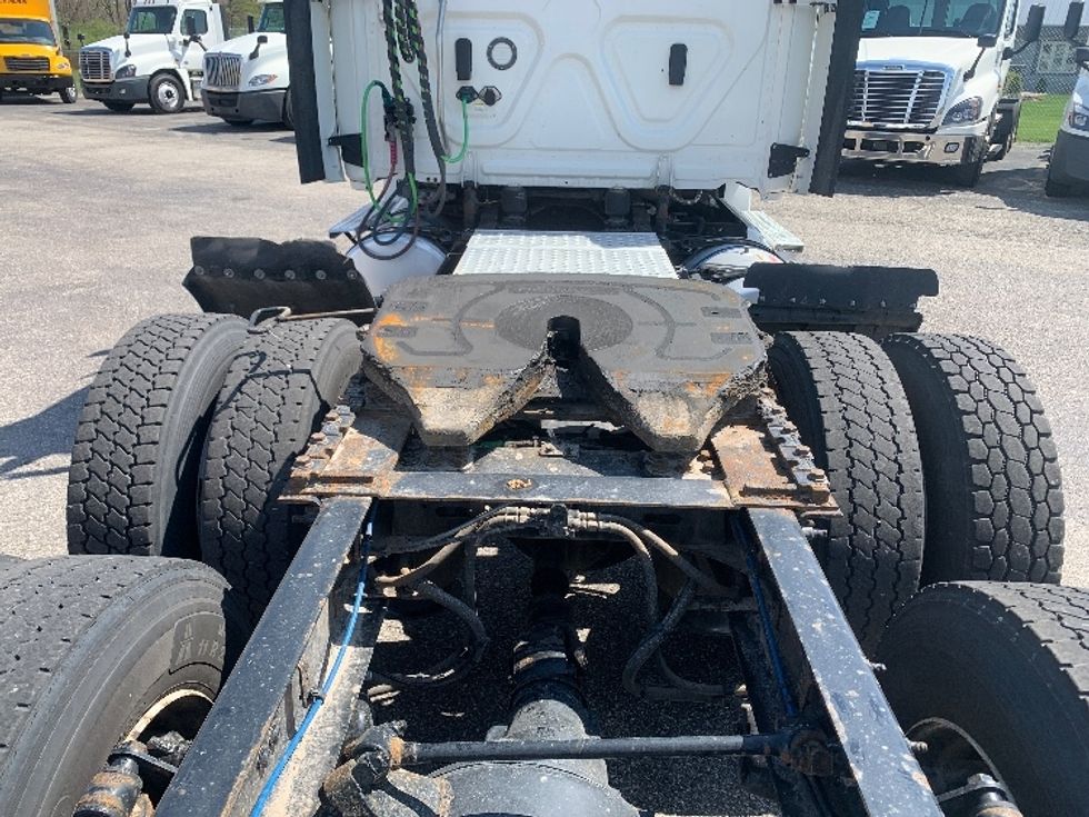 Day Cab Tractor-Heavy Duty Tractors-Freightliner-2020-T12664ST-Wabash-IN-379,289\n\t\tmiles-$ 48,500 - Image 6