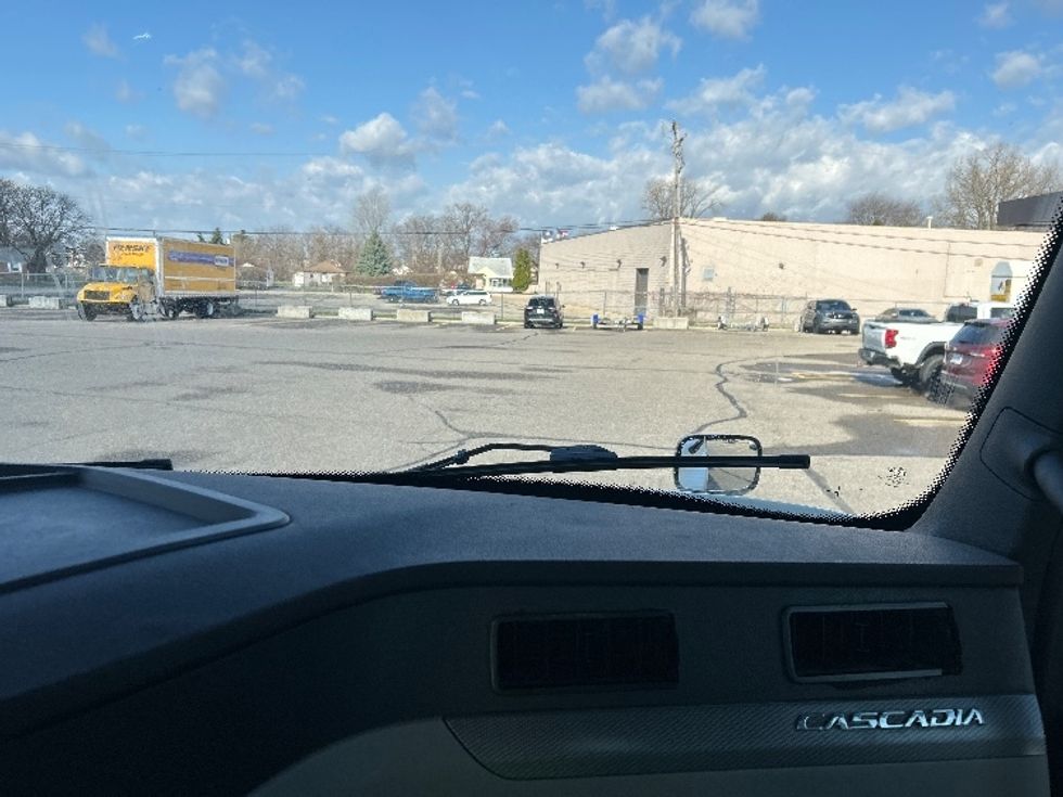 Day Cab Tractor-Heavy Duty Tractors-Freightliner-2020-T12664ST-Warren-MI-554,172\n\t\tmiles-$ 31,000 - Image 13