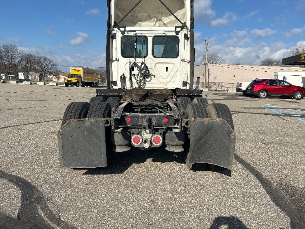 Day Cab Tractor-Heavy Duty Tractors-Freightliner-2020-T12664ST-Warren-MI-554,172\n\t\tmiles-$ 31,000 - Image 6