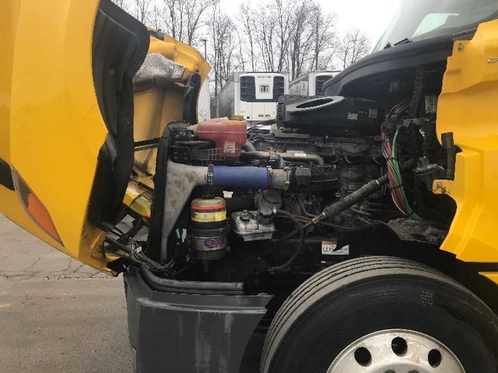 Day Cab Tractor-Heavy Duty Tractors-Freightliner-2020-T12664ST-Watertown-NY-355,441\n\t\tmiles-$ 47,000 - Image 16