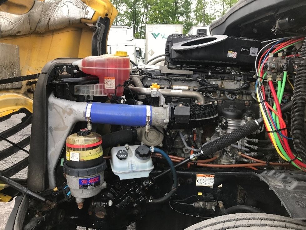 Day Cab Tractor-Heavy Duty Tractors-Freightliner-2020-T12664ST-Watertown-NY-403,686\n\t\tmiles-$ 40,250 - Image 16