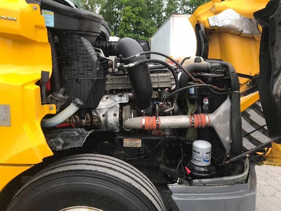 Day Cab Tractor-Heavy Duty Tractors-Freightliner-2020-T12664ST-Watertown-NY-418,655\n\t\tmiles-$ 44,250 - Image 15
