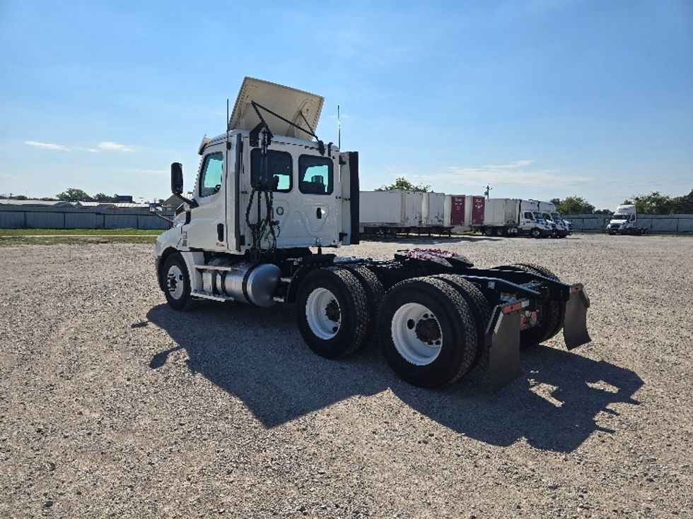 Day Cab Tractor-Heavy Duty Tractors-Freightliner-2020-T12664ST-Weatherford-TX-323,086\n\t\tmiles-$ 62,250 - Image 5
