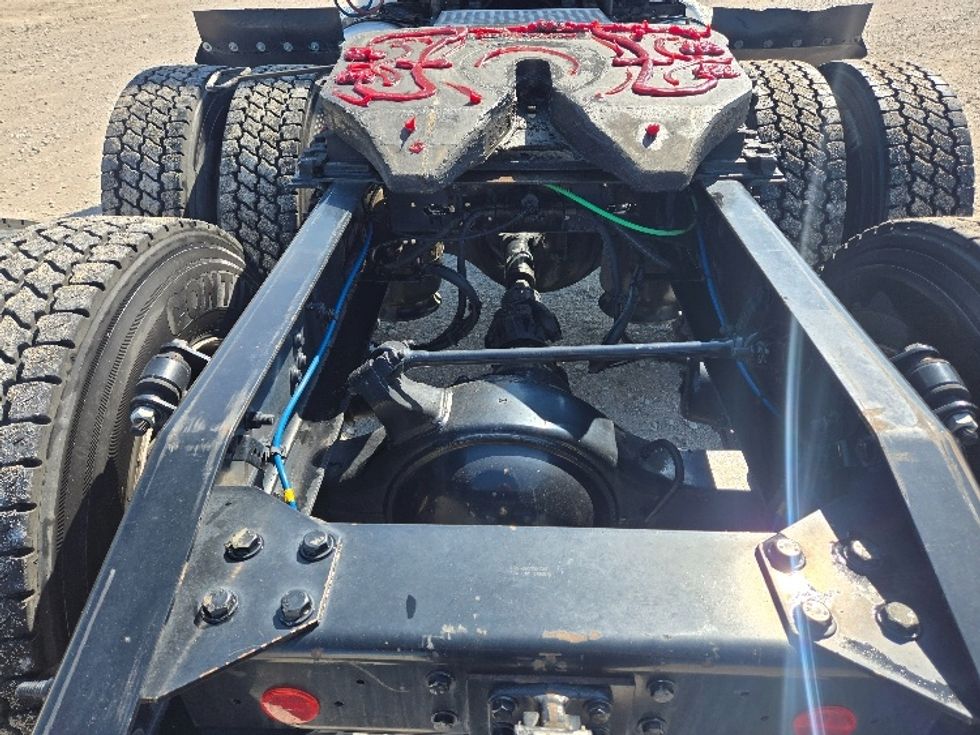 Day Cab Tractor-Heavy Duty Tractors-Freightliner-2020-T12664ST-Weatherford-TX-323,086\n\t\tmiles-$ 62,250 - Image 6