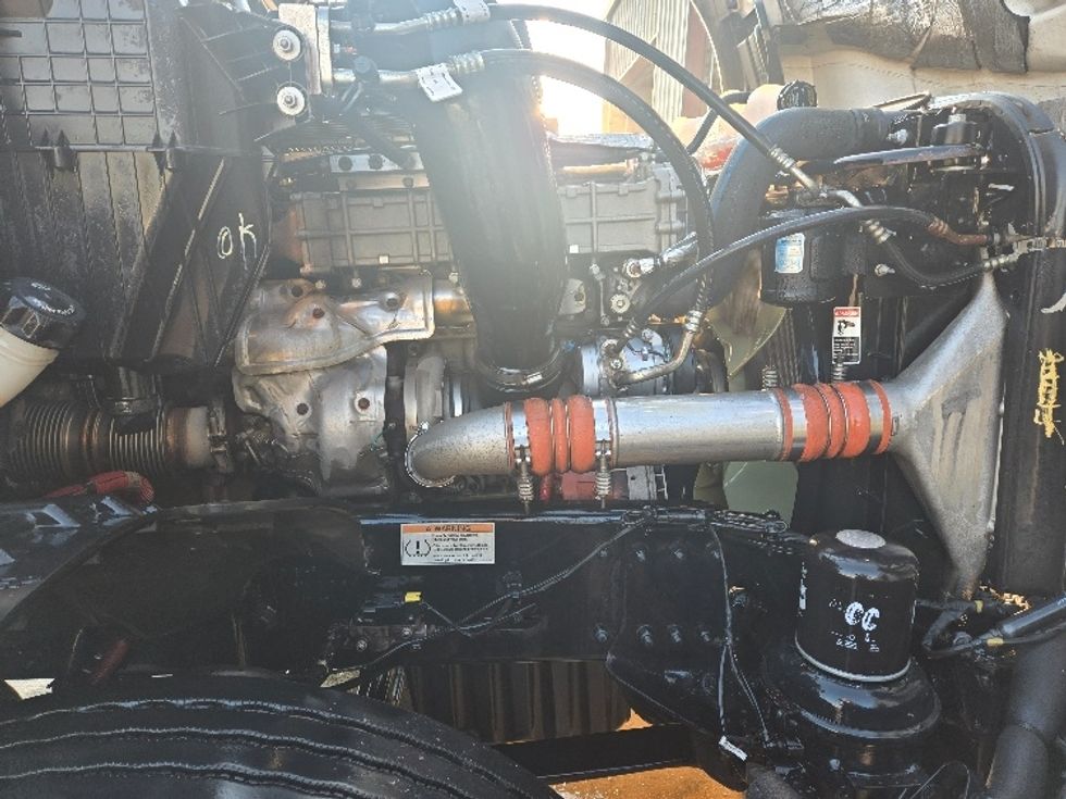 Day Cab Tractor-Heavy Duty Tractors-Freightliner-2020-T12664ST-Weatherford-TX-500,384\n\t\tmiles-$ 49,000 - Image 15