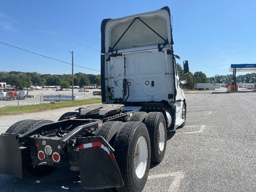 Day Cab Tractor-Heavy Duty Tractors-Freightliner-2020-T12664ST-West Columbia-SC-400,826\n\t\tmiles-$ 52,750 - Image 7