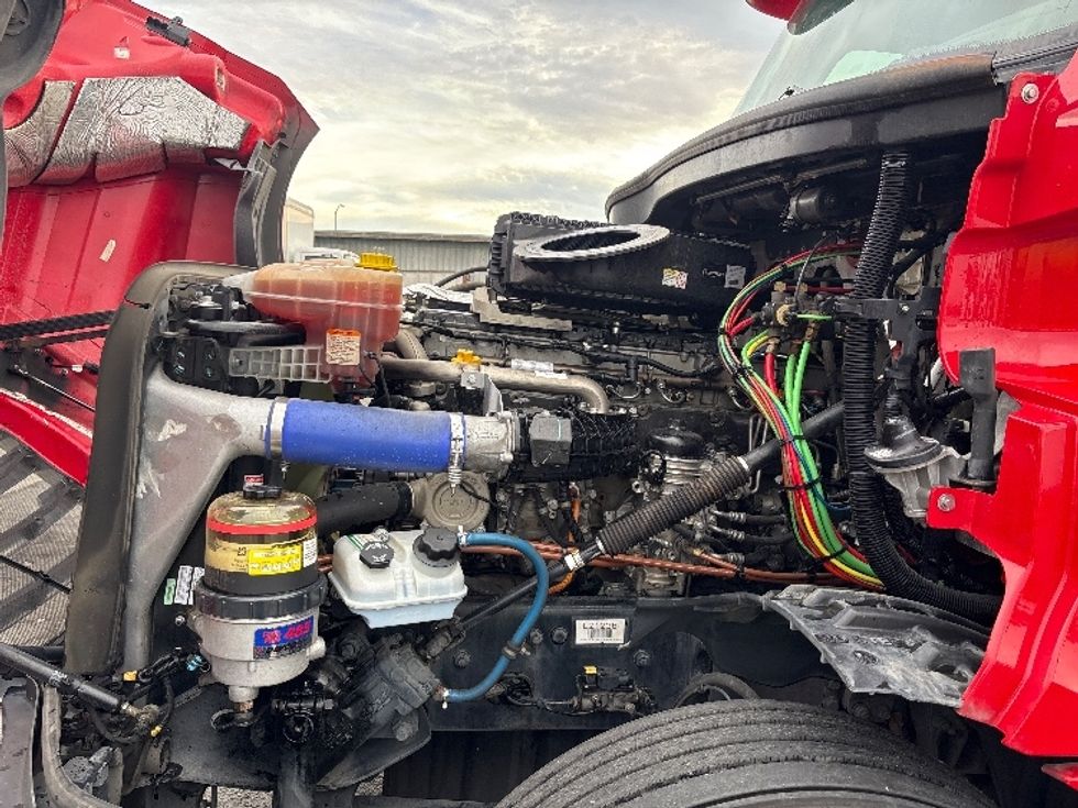 Day Cab Tractor-Heavy Duty Tractors-Freightliner-2020-T12664ST-West Sacramento-CA-210,304\n\t\tmiles-$ 63,250 - Image 16