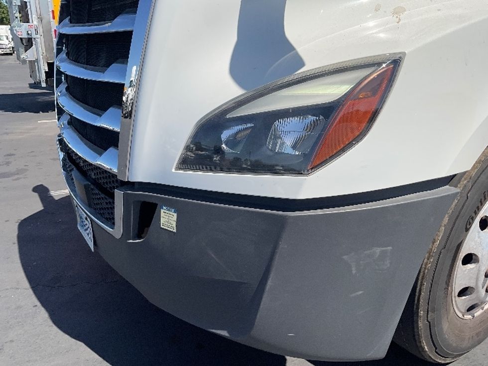 Day Cab Tractor-Heavy Duty Tractors-Freightliner-2020-T12664ST-West Sacramento-CA-413,910\n\t\tmiles-$ 56,000 - Image 20