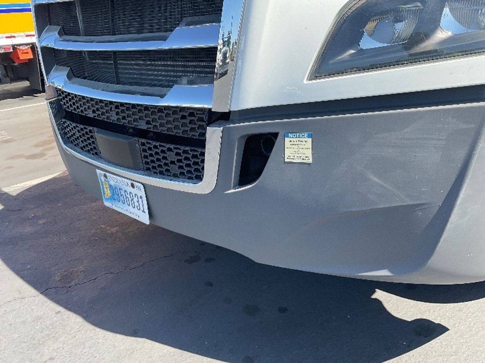 Day Cab Tractor-Heavy Duty Tractors-Freightliner-2020-T12664ST-West Sacramento-CA-413,910\n\t\tmiles-$ 56,000 - Image 21