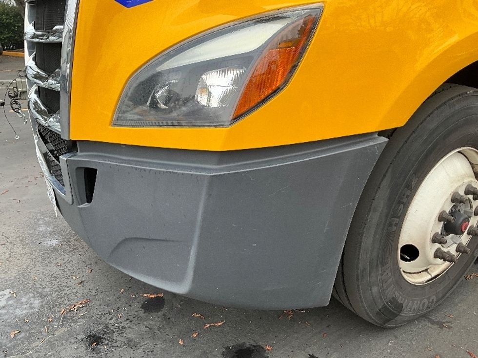 Day Cab Tractor-Heavy Duty Tractors-Freightliner-2020-T12664ST-West Sacramento-CA-435,603\n\t\tmiles-$ 58,500 - Image 17