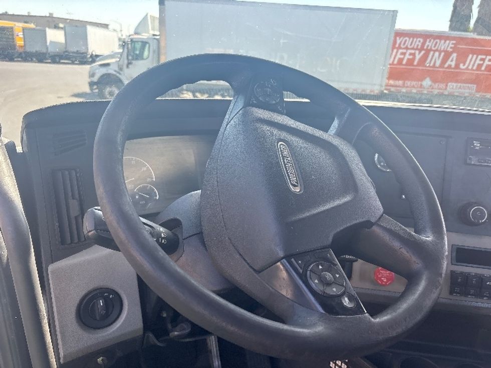 Day Cab Tractor-Heavy Duty Tractors-Freightliner-2020-T12664ST-West Sacramento-CA-515,384\n\t\tmiles-$ 40,250 - Image 10