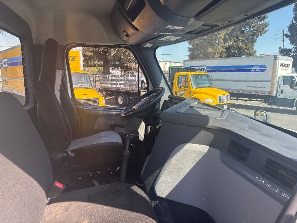 Day Cab Tractor-Heavy Duty Tractors-Freightliner-2020-T12664ST-West Sacramento-CA-515,384\n\t\tmiles-$ 40,250 - Image 14