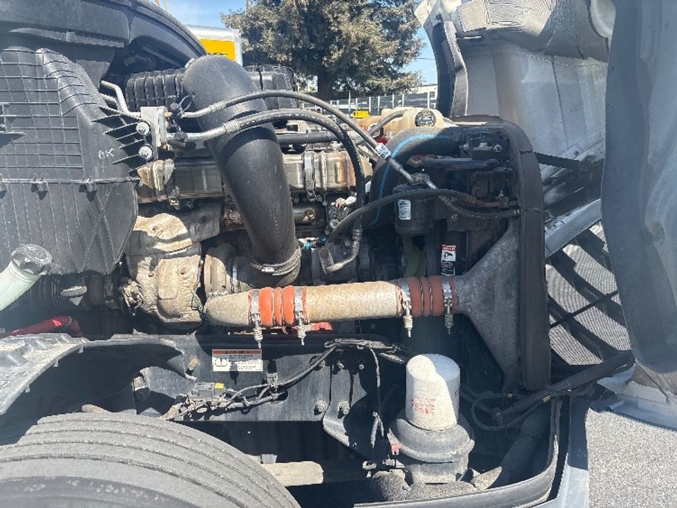 Day Cab Tractor-Heavy Duty Tractors-Freightliner-2020-T12664ST-West Sacramento-CA-515,384\n\t\tmiles-$ 40,250 - Image 15