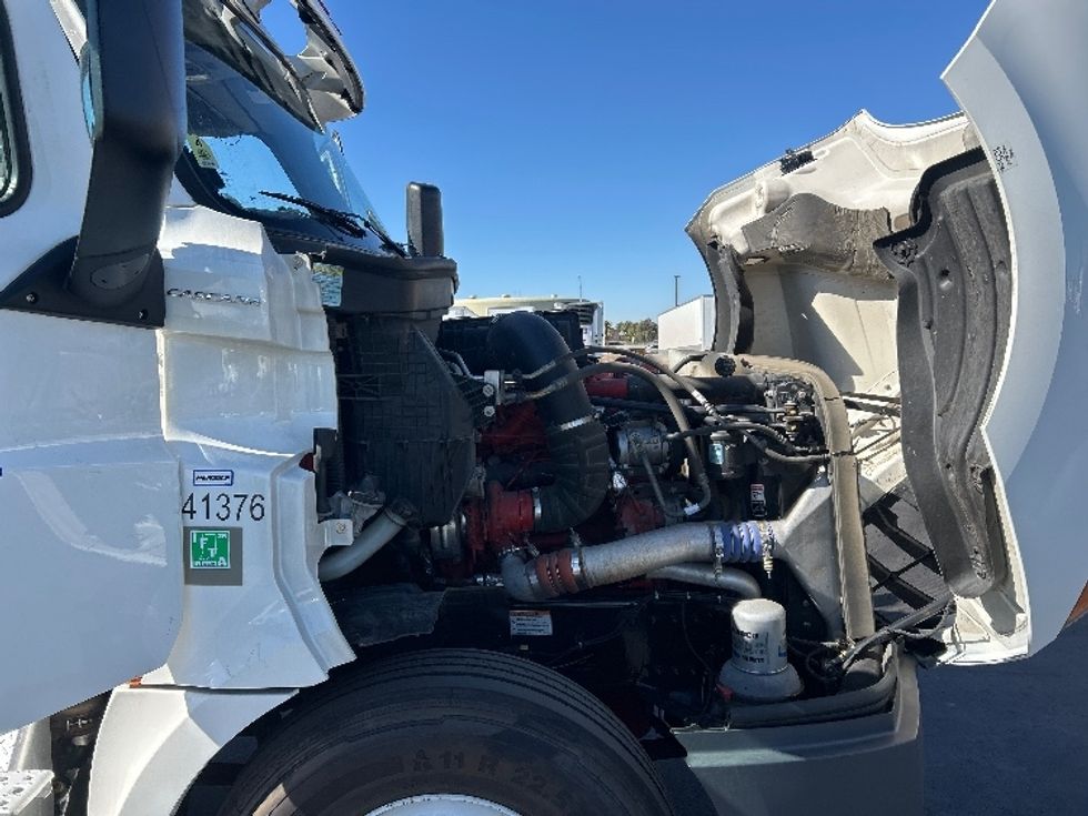 Day Cab Tractor-Heavy Duty Tractors-Freightliner-2020-T12664ST-West Sacramento-CA-530,191\n\t\tmiles-$ 42,500 - Image 15