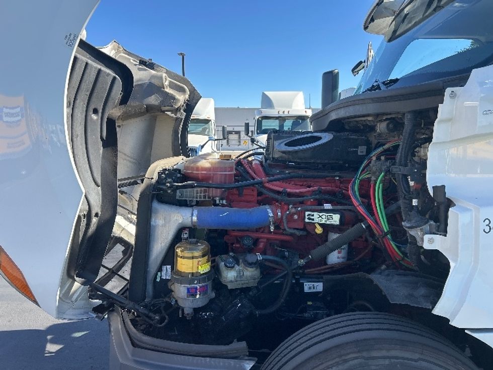 Day Cab Tractor-Heavy Duty Tractors-Freightliner-2020-T12664ST-West Sacramento-CA-530,191\n\t\tmiles-$ 42,500 - Image 16