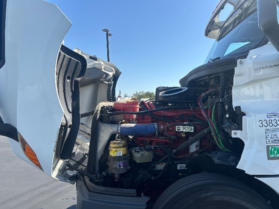 Day Cab Tractor-Heavy Duty Tractors-Freightliner-2020-T12664ST-West Sacramento-CA-532,268\n\t\tmiles-$ 40,750 - Image 16