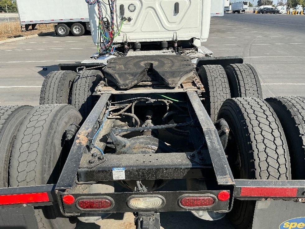 Day Cab Tractor-Heavy Duty Tractors-Freightliner-2020-T12664ST-West Sacramento-CA-608,564\n\t\tmiles-$ 35,000 - Image 6