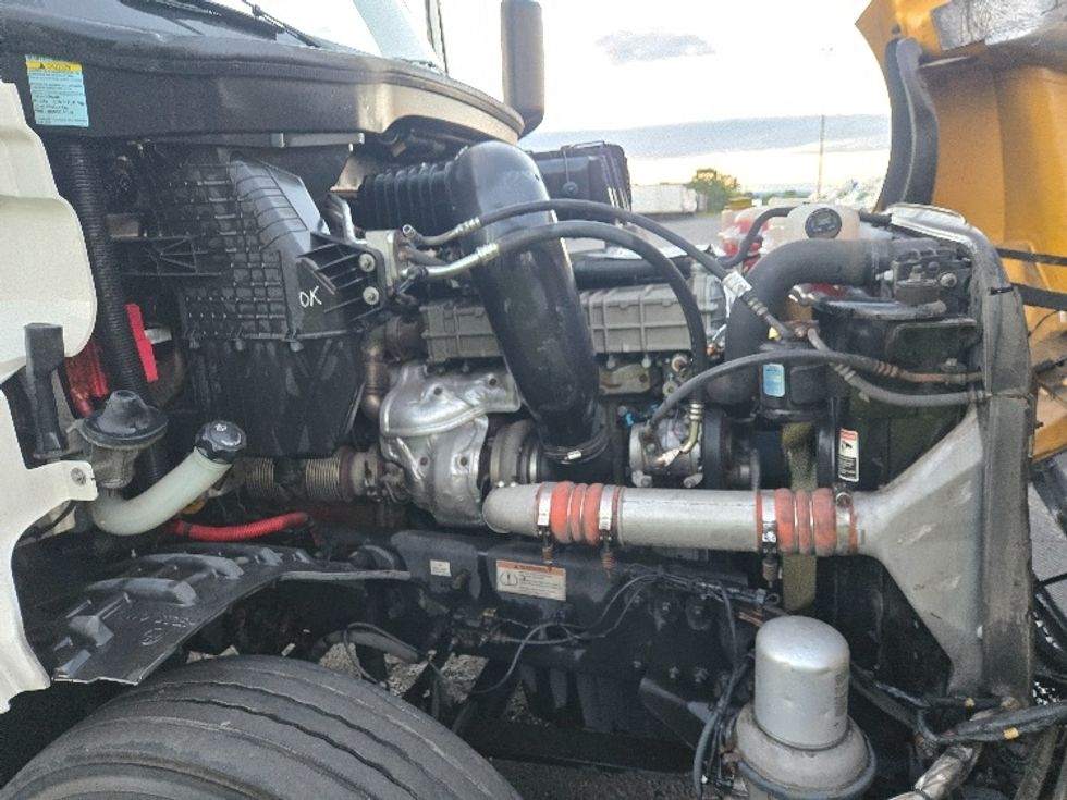 Day Cab Tractor-Heavy Duty Tractors-Freightliner-2020-T12664ST-White Deer-PA-507,538\n\t\tmiles-$ 40,750 - Image 15