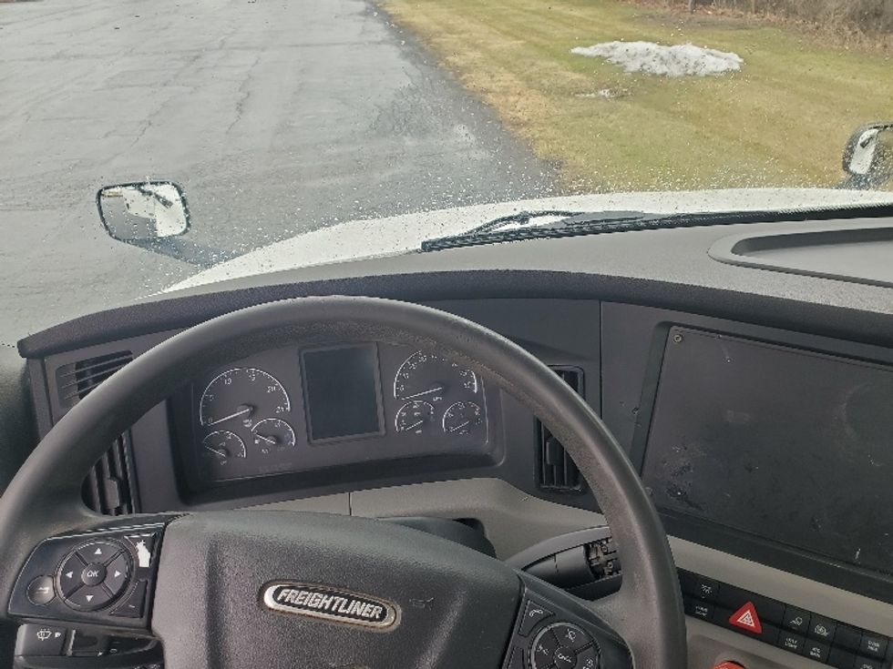 Day Cab Tractor-Heavy Duty Tractors-Freightliner-2020-T12664ST-White Deer-PA-514,727\n\t\tmiles-$ 37,000 - Image 11