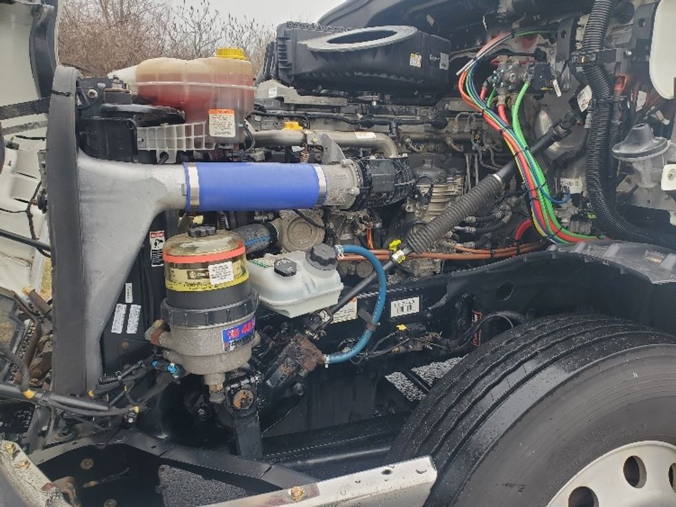 Day Cab Tractor-Heavy Duty Tractors-Freightliner-2020-T12664ST-White Deer-PA-514,727\n\t\tmiles-$ 37,000 - Image 16