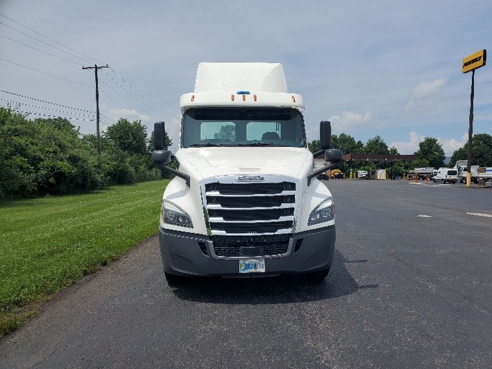 Day Cab Tractor-Heavy Duty Tractors-Freightliner-2020-T12664ST-White Deer-PA-526,466\n\t\tmiles-$ 38,000 - Image 2