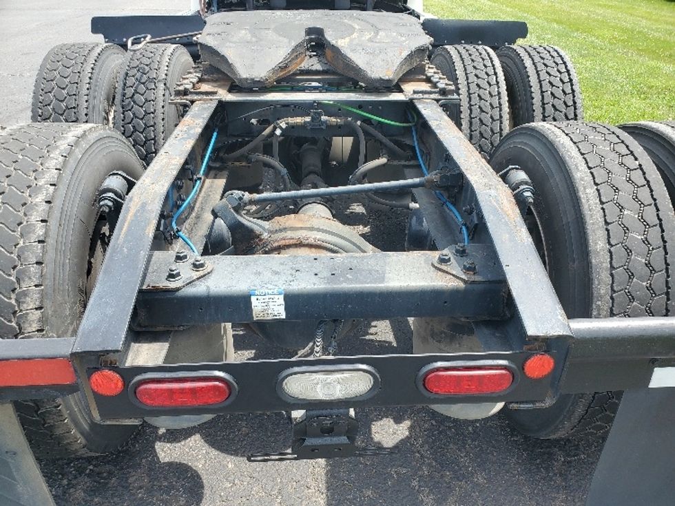 Day Cab Tractor-Heavy Duty Tractors-Freightliner-2020-T12664ST-White Deer-PA-526,466\n\t\tmiles-$ 38,000 - Image 6