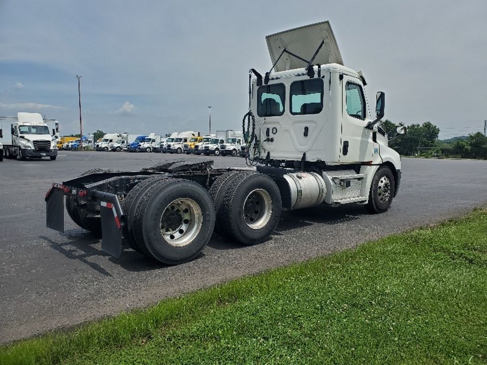 Day Cab Tractor-Heavy Duty Tractors-Freightliner-2020-T12664ST-White Deer-PA-526,466\n\t\tmiles-$ 38,000 - Image 7