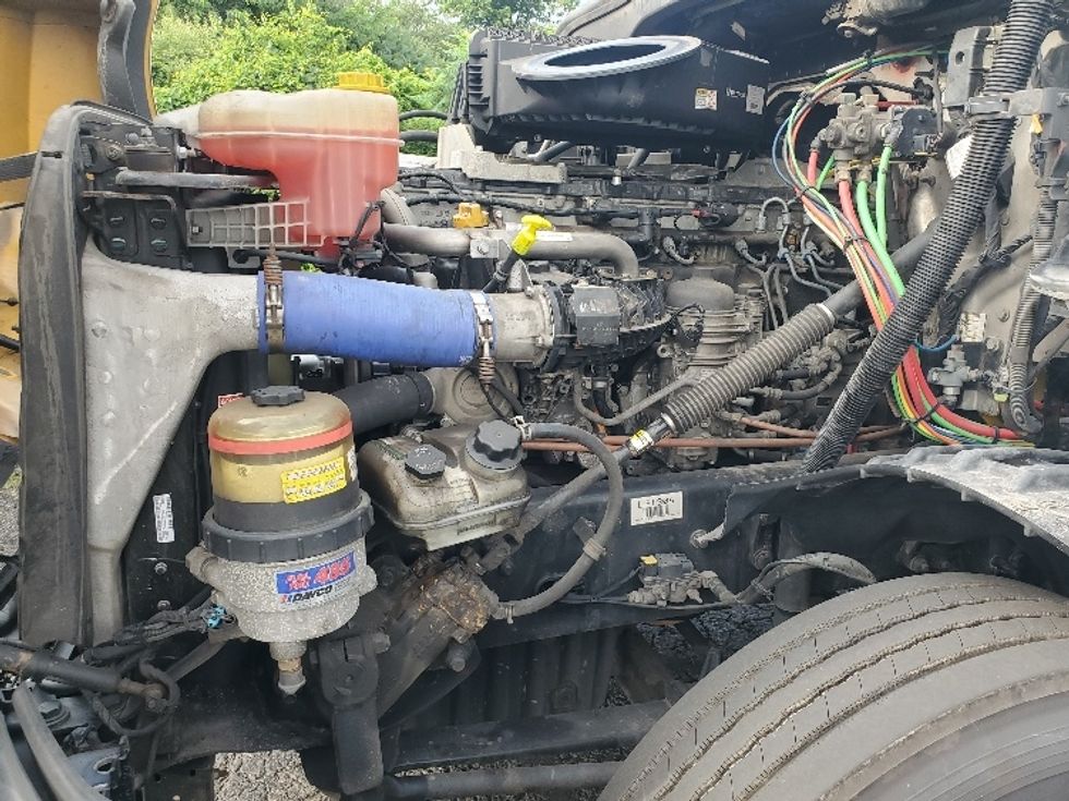 Day Cab Tractor-Heavy Duty Tractors-Freightliner-2020-T12664ST-White Deer-PA-606,174\n\t\tmiles-$ 35,500 - Image 16