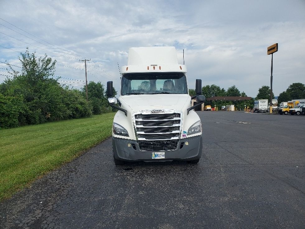 Day Cab Tractor-Heavy Duty Tractors-Freightliner-2020-T12664ST-White Deer-PA-606,174\n\t\tmiles-$ 35,500 - Image 2