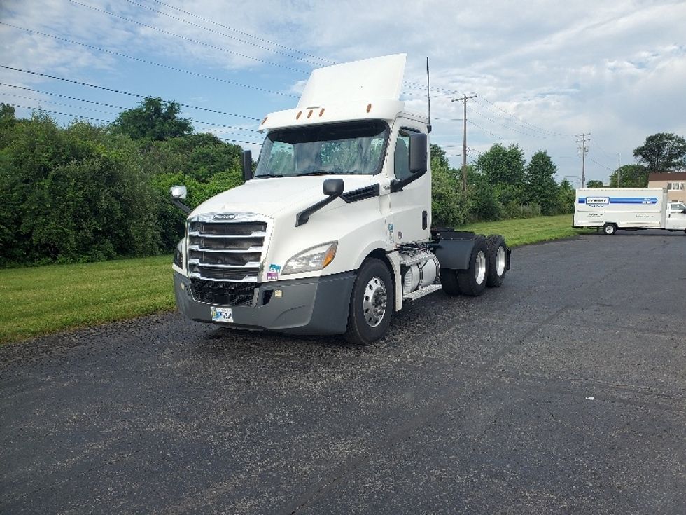 Day Cab Tractor-Heavy Duty Tractors-Freightliner-2020-T12664ST-White Deer-PA-606,174\n\t\tmiles-$ 35,500 - Image 3