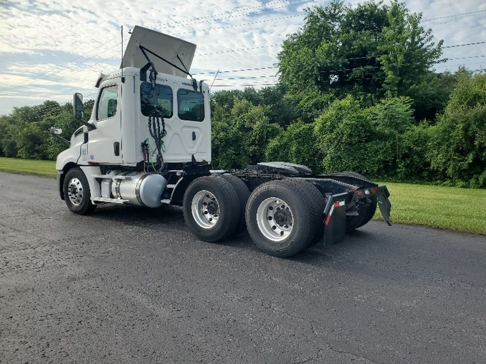 Day Cab Tractor-Heavy Duty Tractors-Freightliner-2020-T12664ST-White Deer-PA-606,174\n\t\tmiles-$ 35,500 - Image 5