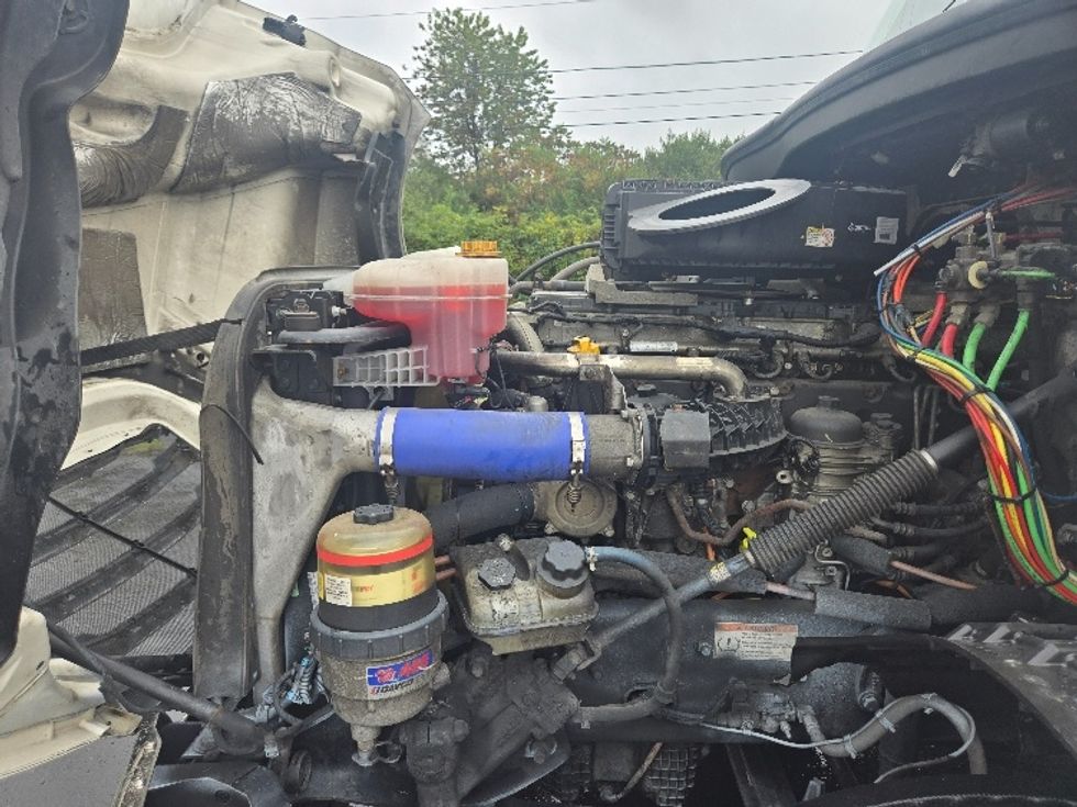 Day Cab Tractor-Heavy Duty Tractors-Freightliner-2020-T12664ST-White Deer-PA-608,379\n\t\tmiles-$ 32,750 - Image 16